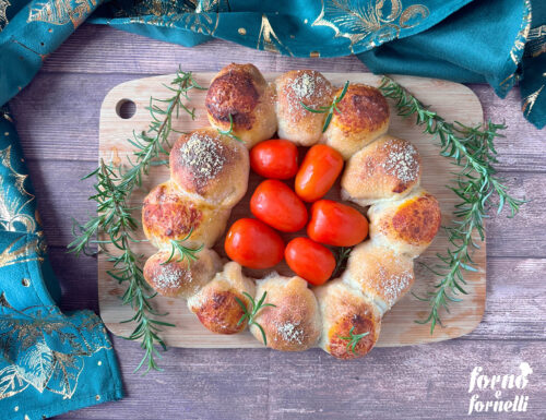 Ghirlanda di pane ripiena