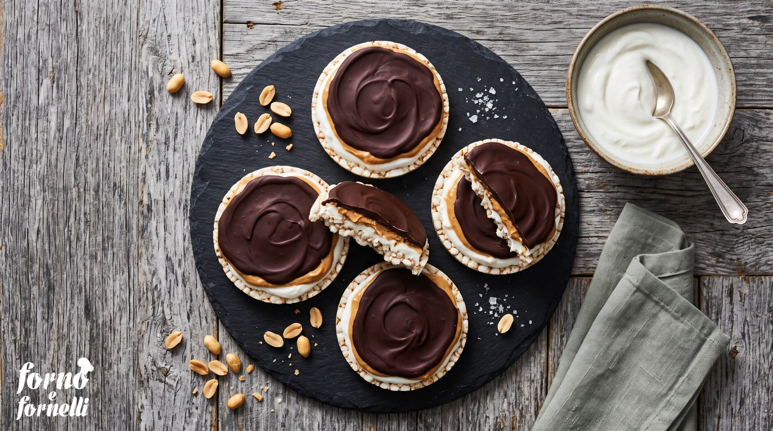 gallette di riso con yogurt e cioccolato