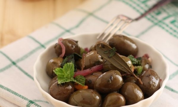 Olive cunzate (olive condite)