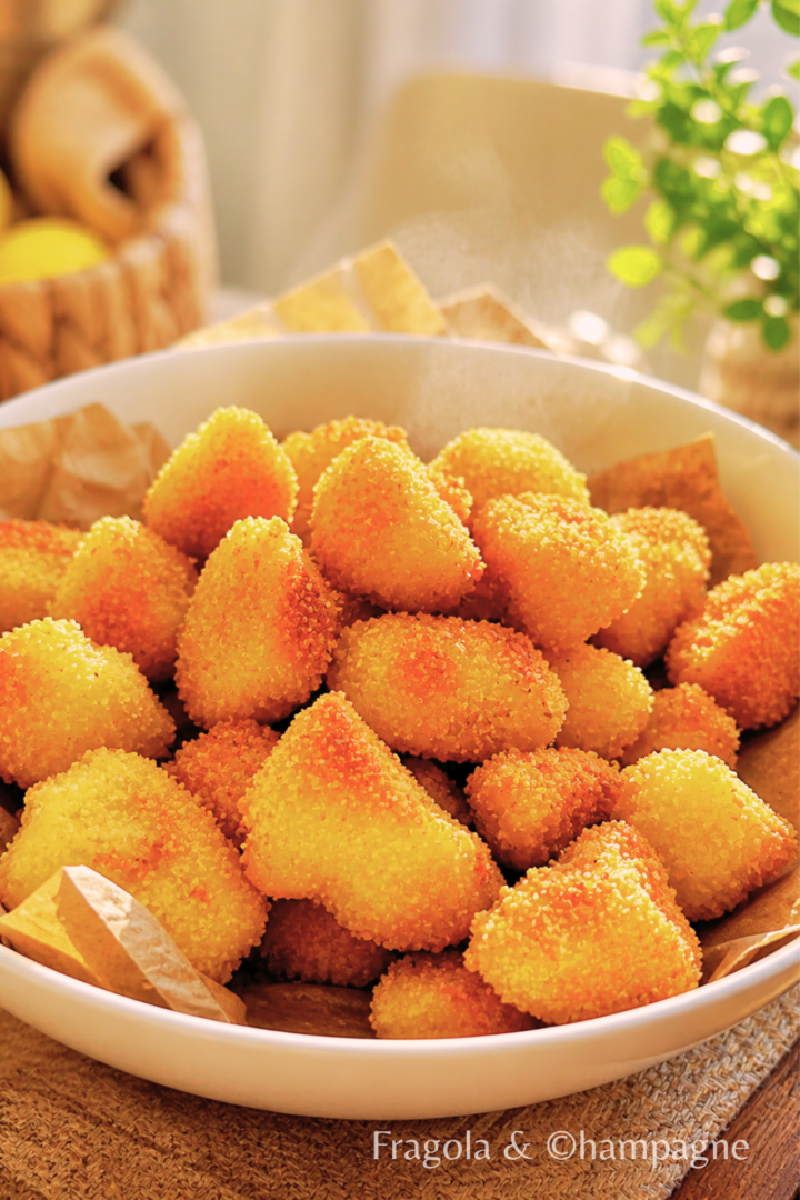 Bocconcini di pollo croccanti al mais dorati e cotti al forno