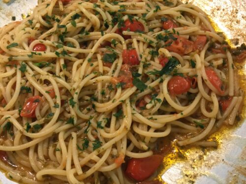 Spaghetti pomodorini e prezzemolo