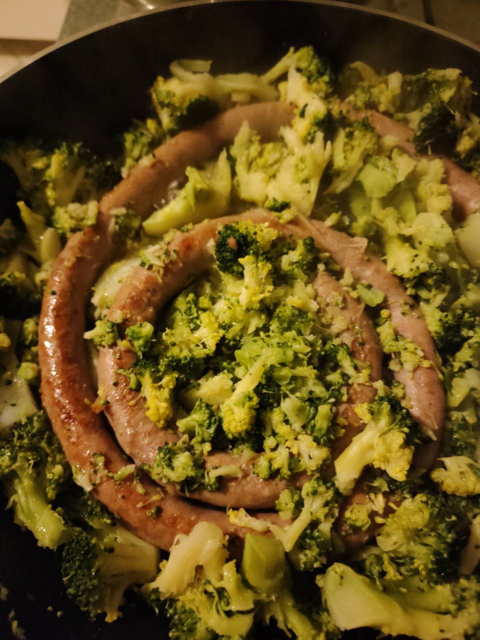 Salsiccia paesana con i broccoli
