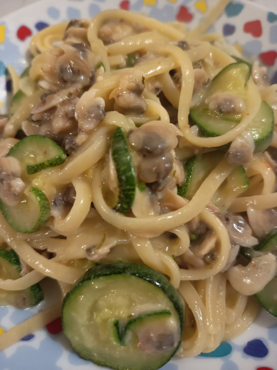 Linguine con vongole e zucchine
