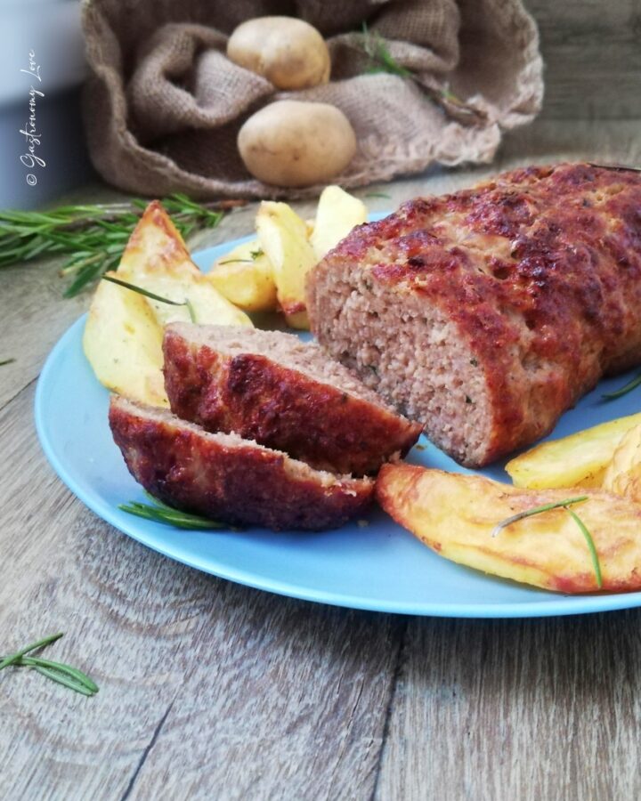 Polpettone di carne con patate cotto in friggitrice ad aria
