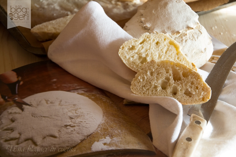 Pane bianco con lievito madre (1)