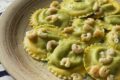 Ravioli di ricotta e rucola con burro e gamberetti
