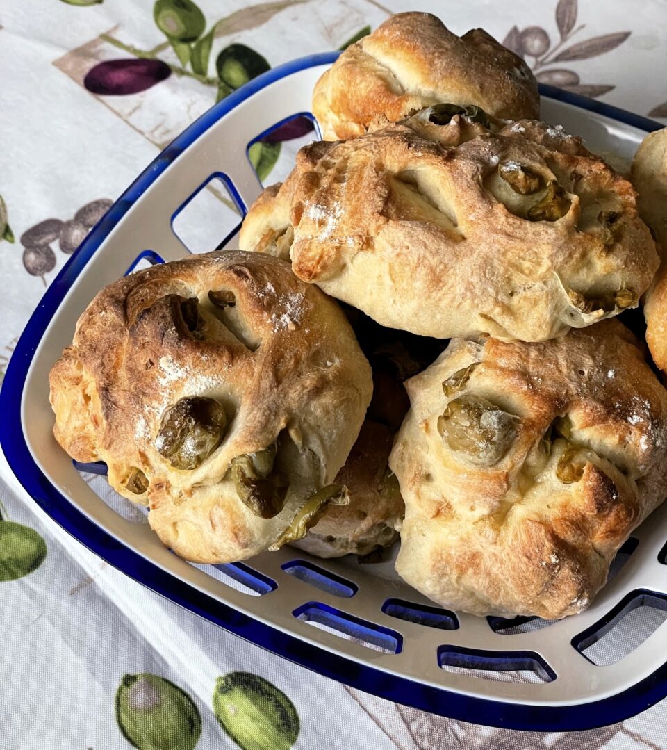 Panini alle olive al cucchiaio