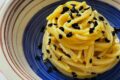 Spaghettoni con crema di datterini gialli ed olive nere