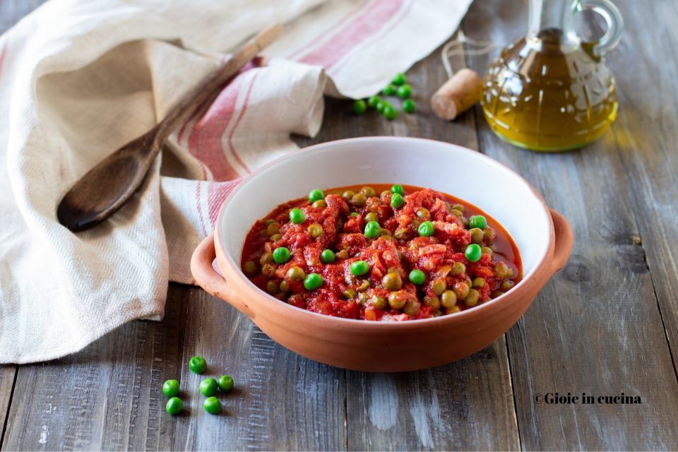 Sugo con piselli e pancetta