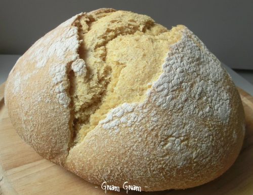 Pane con farina di mais e peperoncino | Ricetta