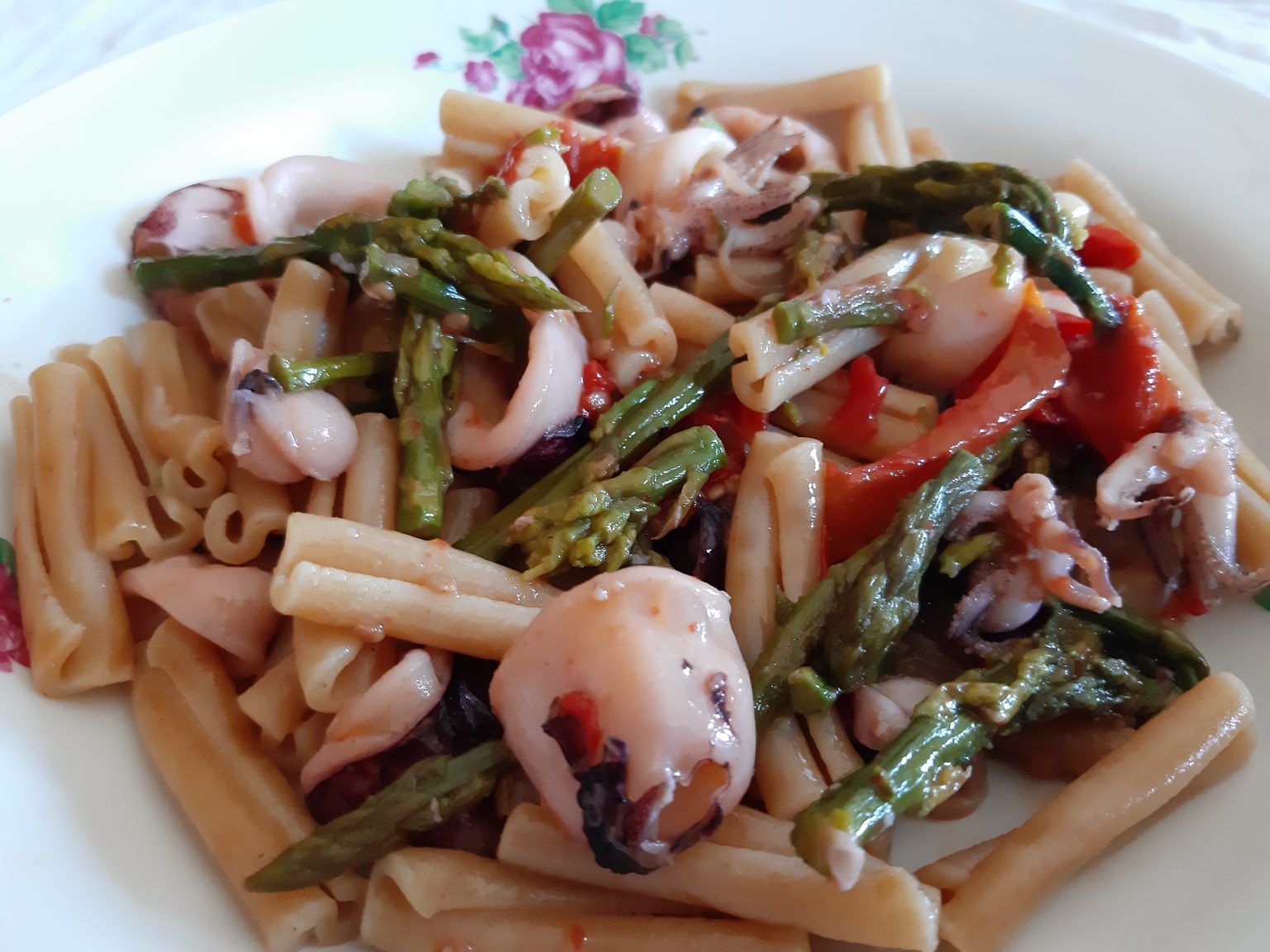 PASTA CON ASPARAGI E CALAMARI Golosamente Milena
