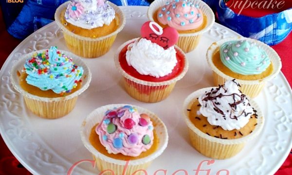 Cupcakes alla vaniglia assortiti, ricetta divertente e golosa!