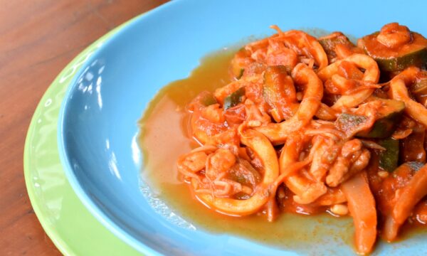Gamberi e calamari in salsa piccante, ricetta orientale buonissima!