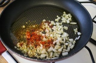 Ricetta Lesso Ripassato con Peperoni e Olive ricette ricetta peperoni olive lesso ripassato lesso cucina povera carne del brodo   