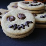 Facce da mostro biscotti per Halloween