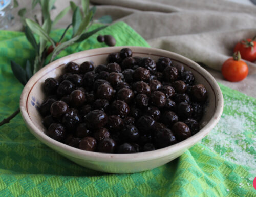 Olive nere sotto sale, come conservarle