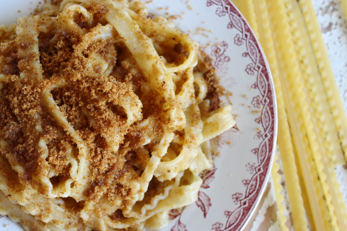 Pasta con la mollica