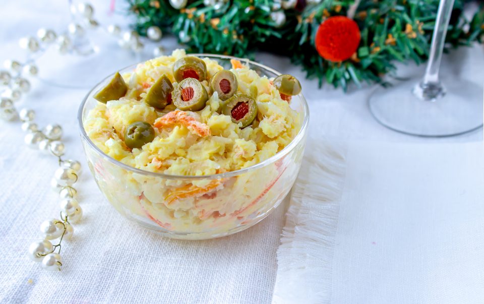 insalata di riso e patate con tonno e olive