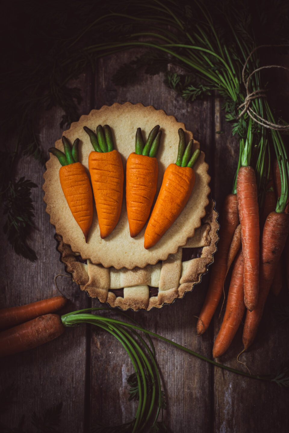crostata con intreccio e carote di frolla