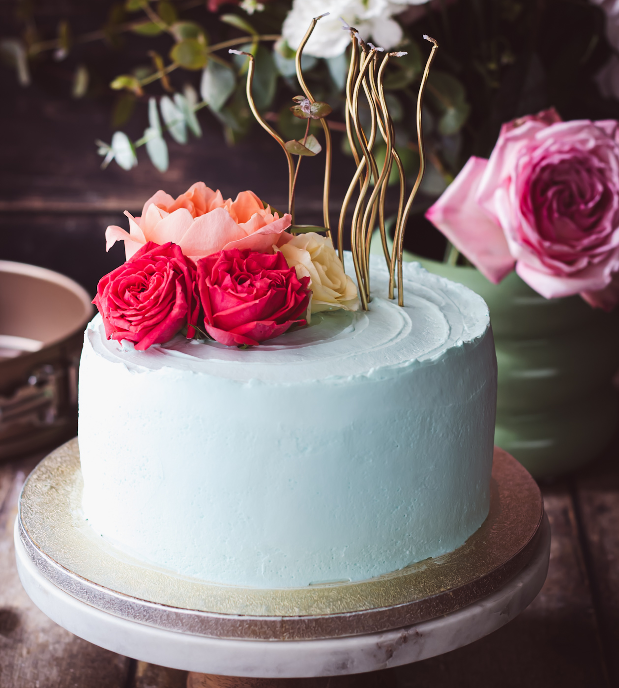 Come Fare una Torta di Compleanno con Fiori Freschi – Ricetta Facile Pan di Spagna e Chantilly