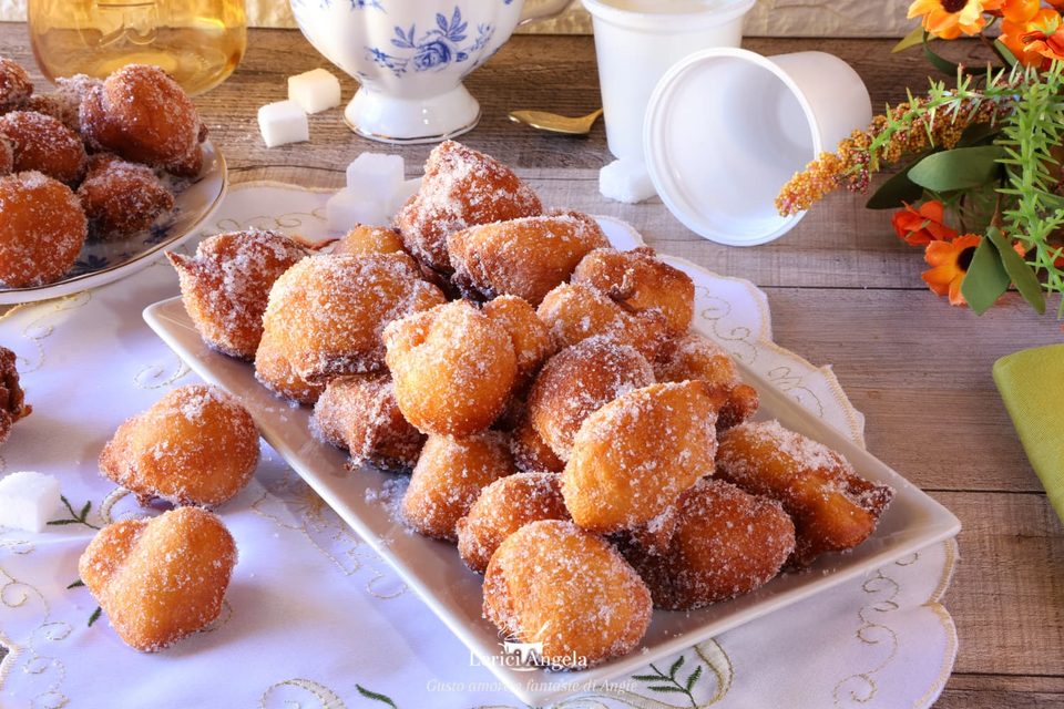 Frittole nuvola allo yogurt