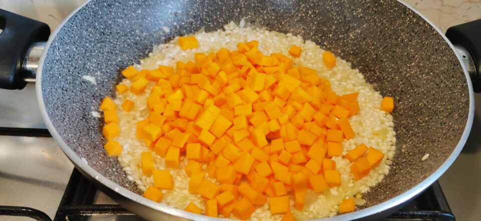 Risotto con zucca e gamberetti - Gusto Amore e Fantasie di Angie