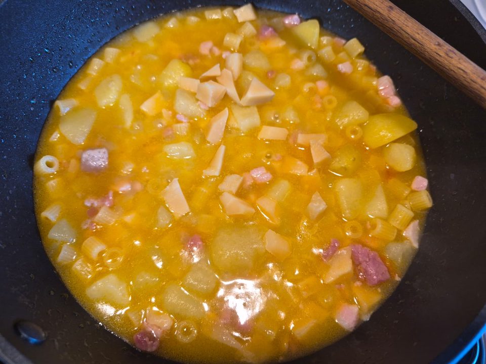 Pasta e patate la ricetta originale cremosa