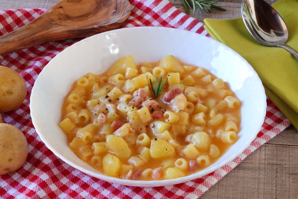 Pasta e patate la ricetta originale cremosa