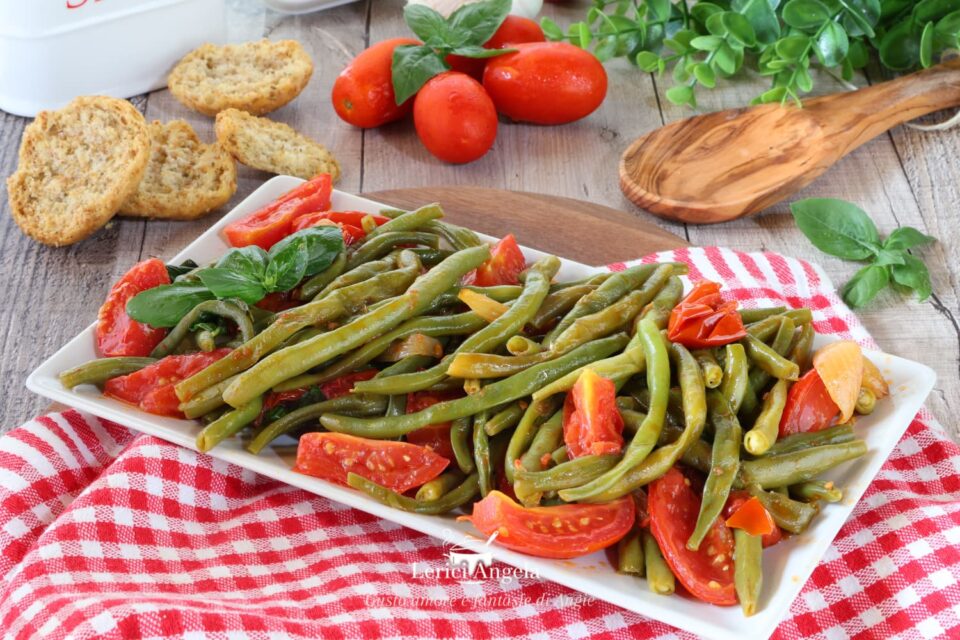 Fagiolini alla pizzaiola con pomodoro e tanto origano