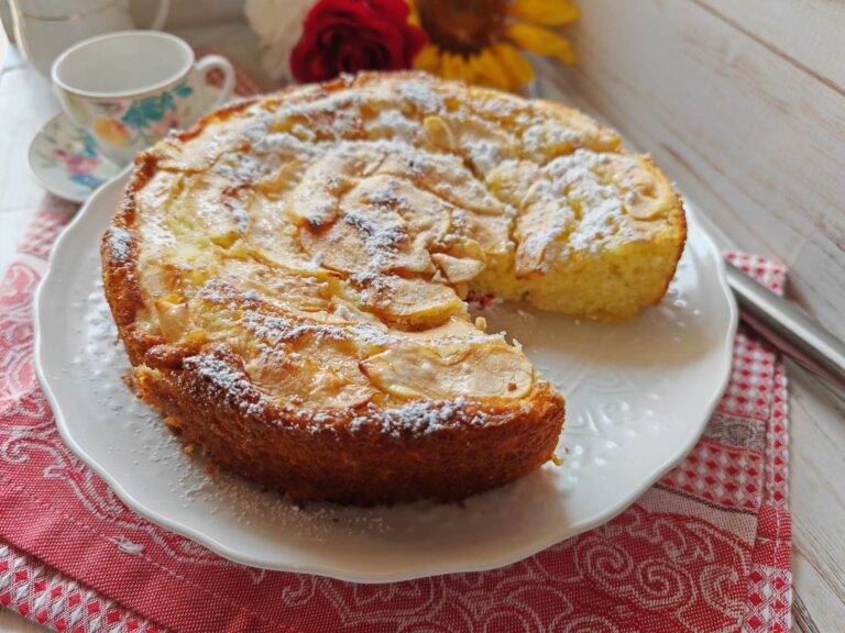 Torta di mele e cocco - Gusto Amore e Fantasie di Angie