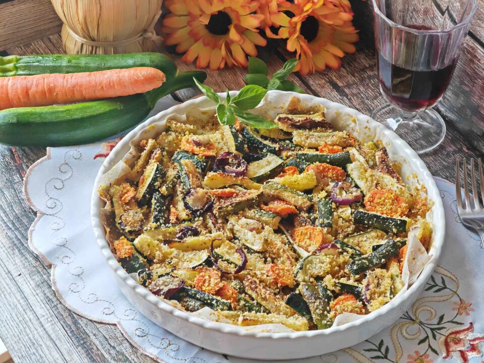 Zucchine e carote gratinate al forno
