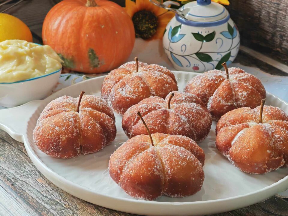 Bomboloni farciti di Halloween