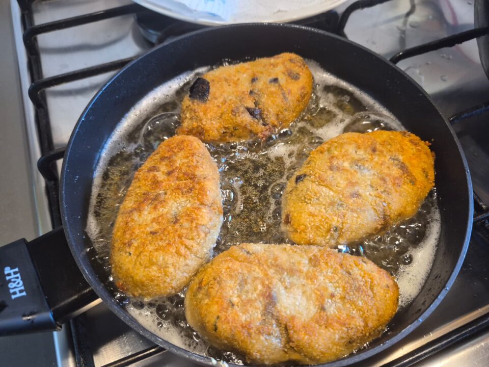 Hai delle melanzane in frigo Fai queste polpette strepitose in 20 minuti