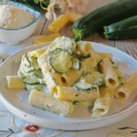 Pasta con zucchine e robiola