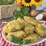 Frittelle di zucchine e fiori di zucca