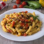 Pasta alla contadina rustica e colorata