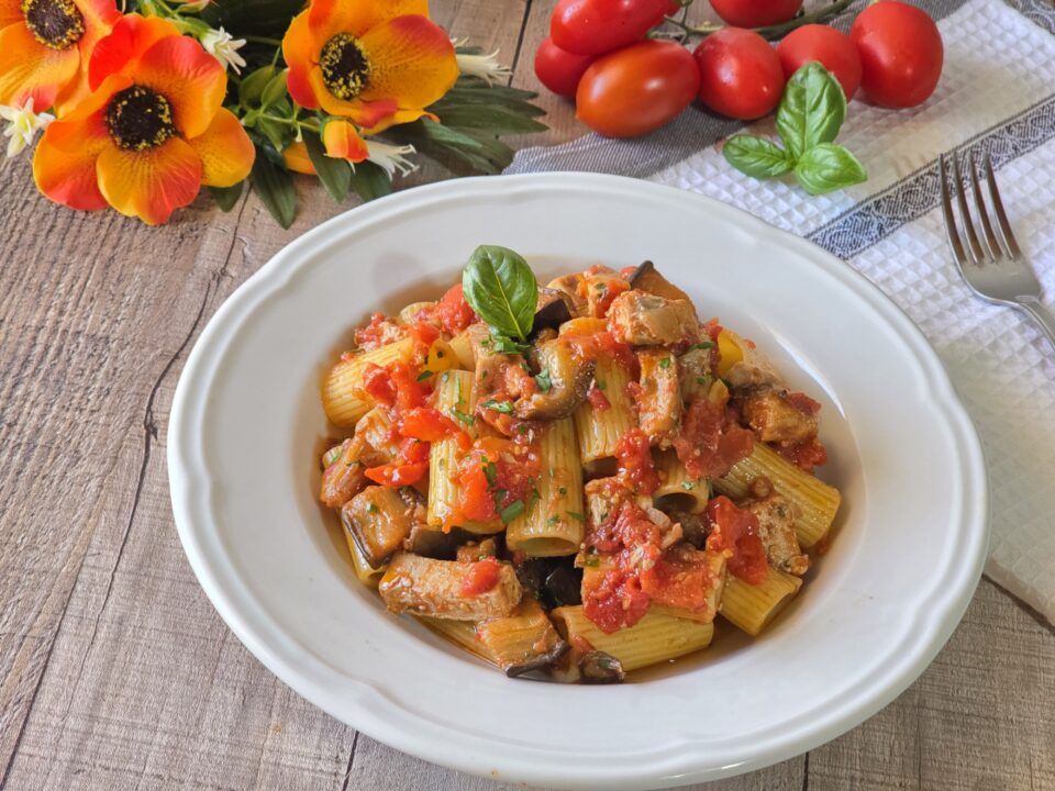 Pasta con pesce spada e melanzane - Gusto Amore e Fantasie di Angie