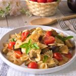 Pasta fredda con melanzane e pomodorini