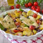 I Filetti di orata con patate e pomodorini gratinati.