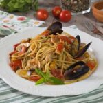 Spaghetti allo scoglio con frutti di mare