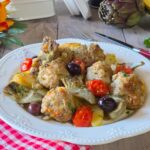 Polpette in Umido alla Mediterranea con Carciofi e Patate