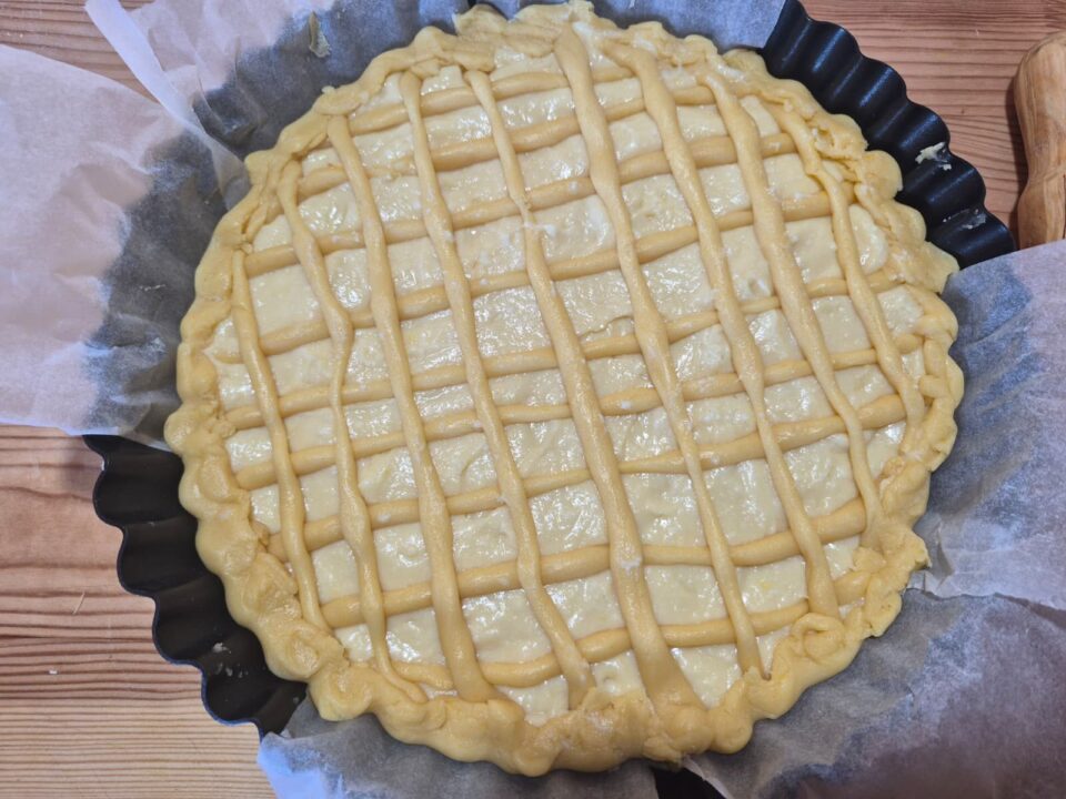 Crostata Babbaiola il segreto della frolla setosa e del cuore cremoso al limone