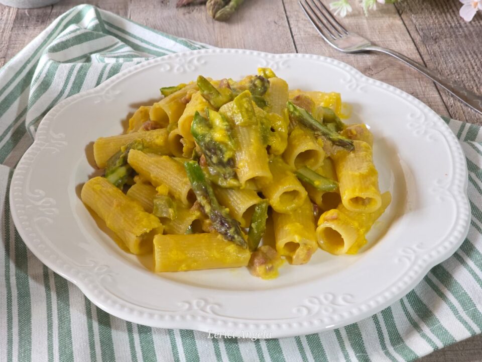 Carbonara agli asparagi e pancetta il segreto per una cremosità perfetta