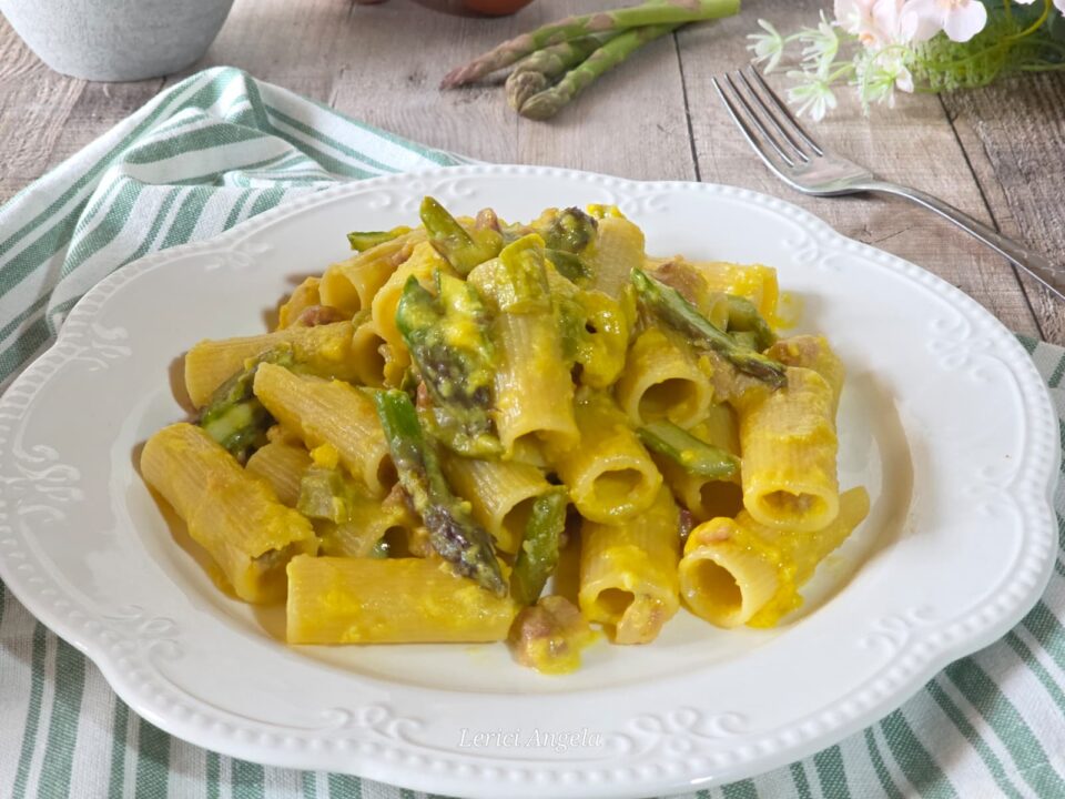 Carbonara agli asparagi e pancetta il segreto per una cremosità perfetta