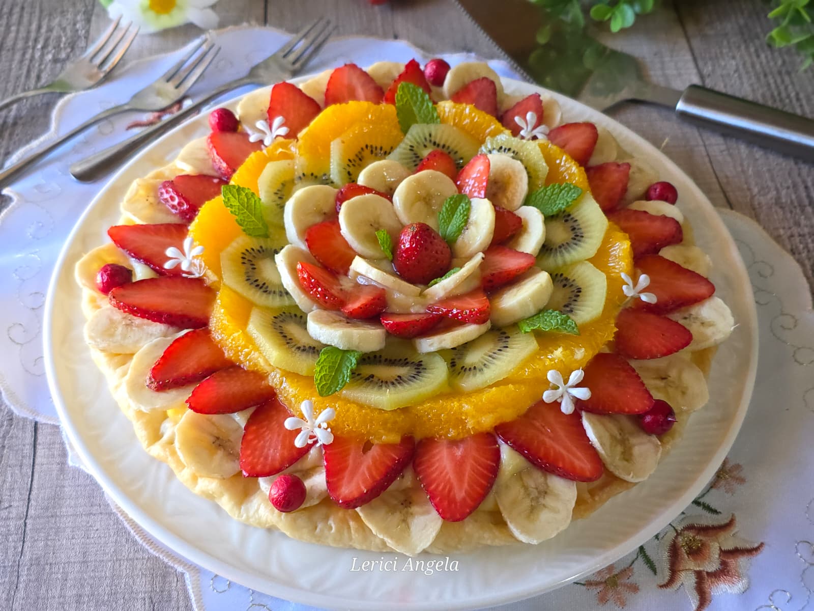 Crostata di Sfoglia Furba con frutta Il Dolce che si Prepara in 20 Minuti