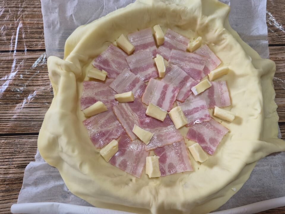 Torta Salata con Asparagi Bacon e Formaggio Molle Forno e Friggitrice ad Aria