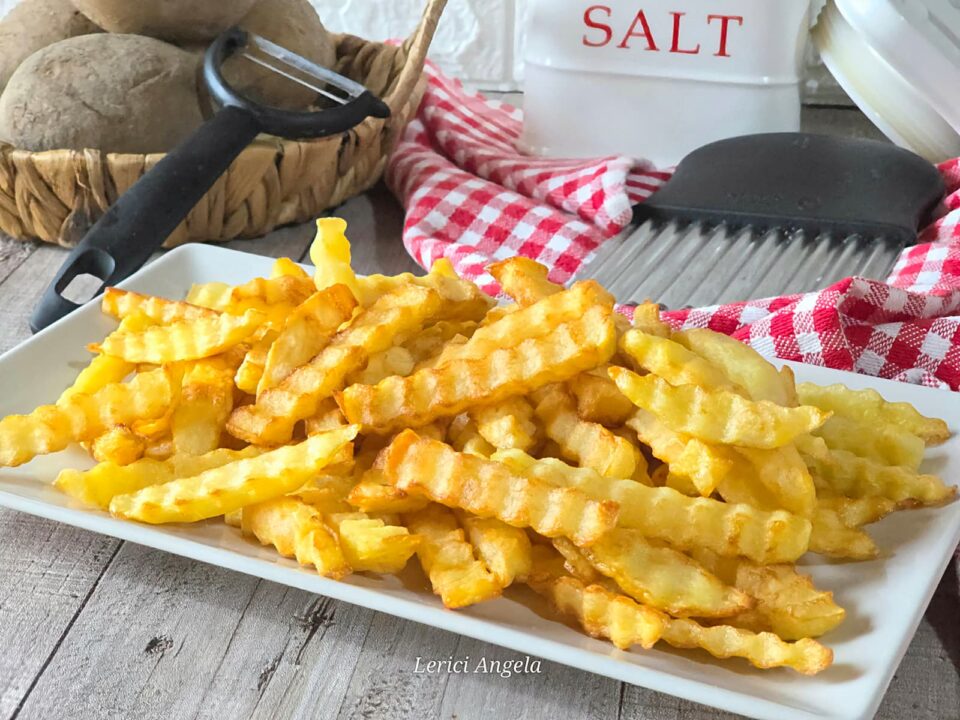 Patatine Fritte Ondulate fatte in casa il trucco infallibile per averle super croccanti
