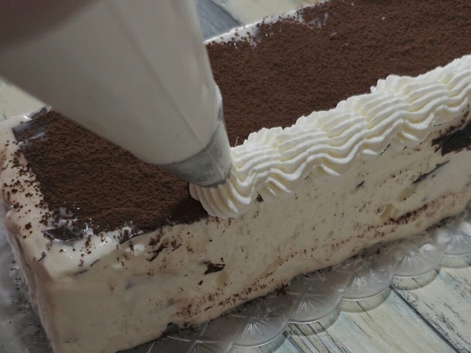 Semifreddo Panna e Cioccolato la ricetta facilissima con soli 4 ingredienti