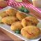Polpette di zucchine e peperoni con ricotta morbide dentro e croccanti fuori