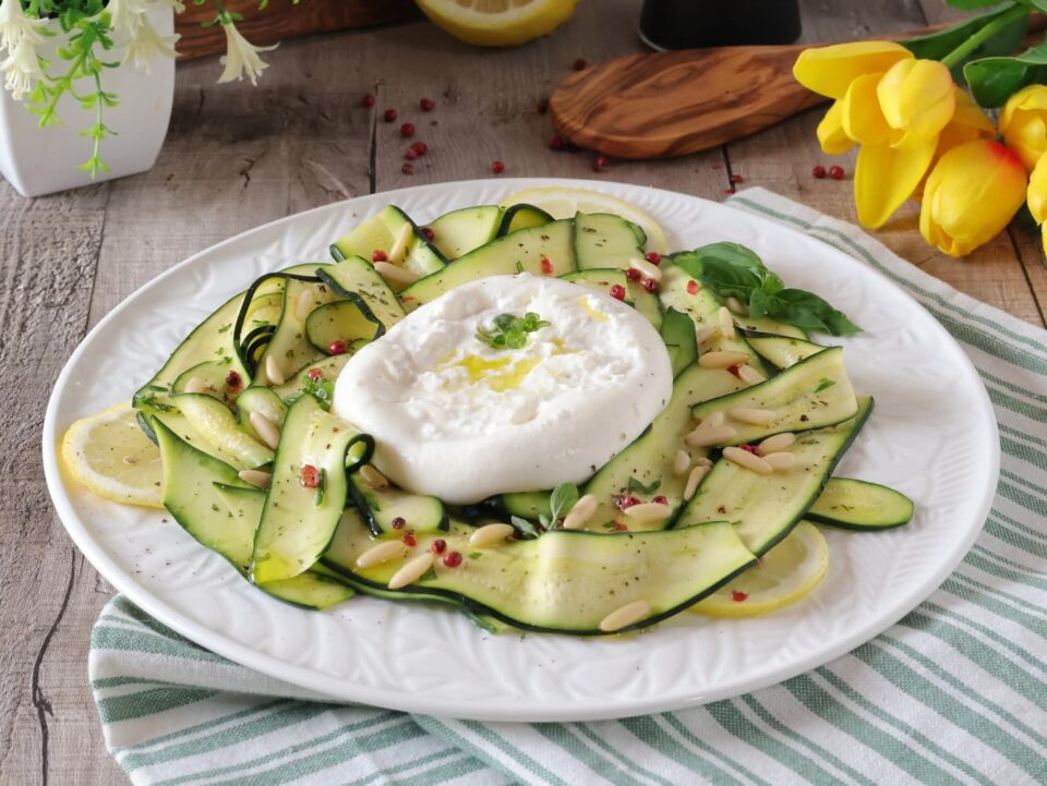 Zucchine Marinate con Burrata il piatto light super fresco e senza cottura